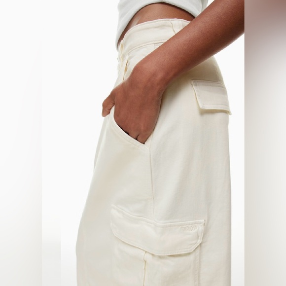 Aritzia TNA Troop Cargo Maxi Skirt White Exclusive TNA embroidery Size 12 - Picture 4 of 15